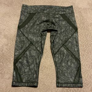 Lululemon cropped leggings